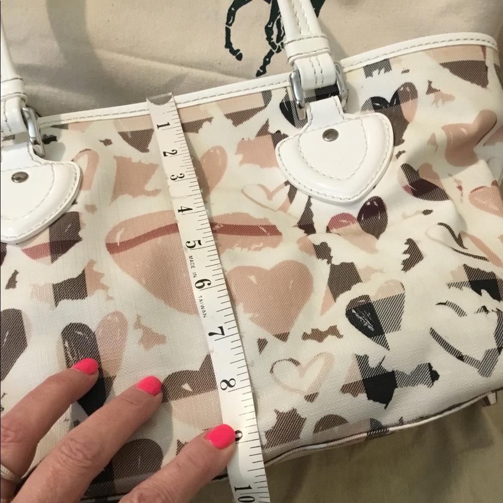 Authentic BRAND NEW Burberry Hearts Shoulder Bag & Wallet Set , NWT - Picture 15 of 16